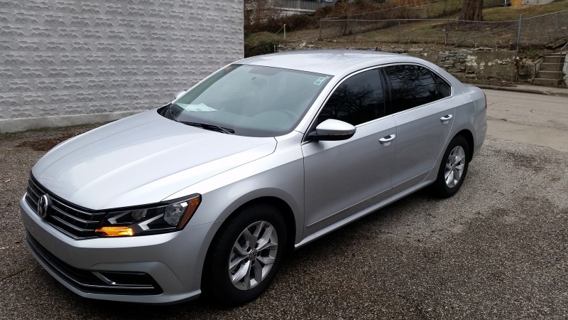 Using Automotive Window Tinting in Dayton Ohio To Add Privacy