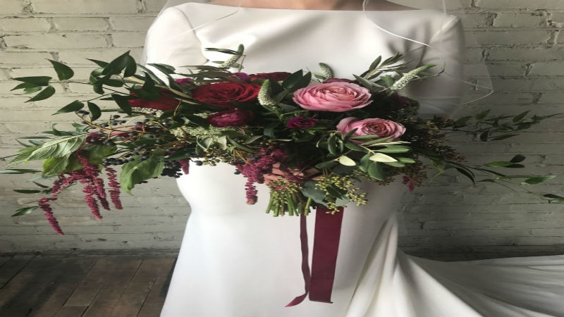 Planning Wedding Flowers For Toledo, Ohio, Brides