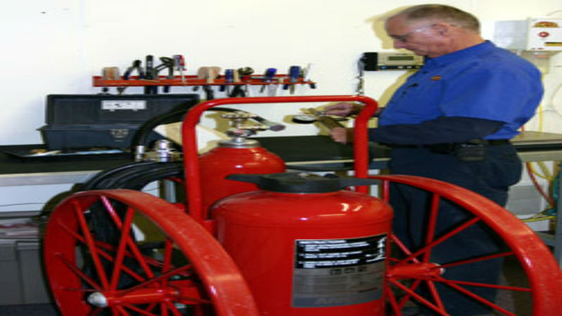 Fire Extinguisher Training for Illinois Businesses and Organizations