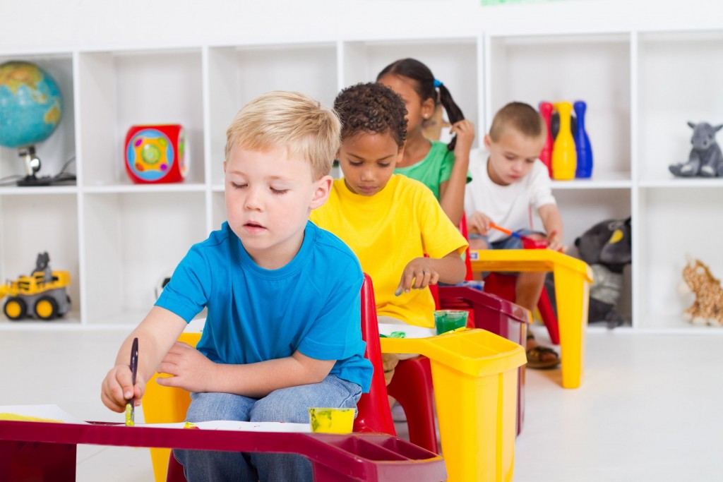 Five Benefits of Sending Your Child to a Montessori School