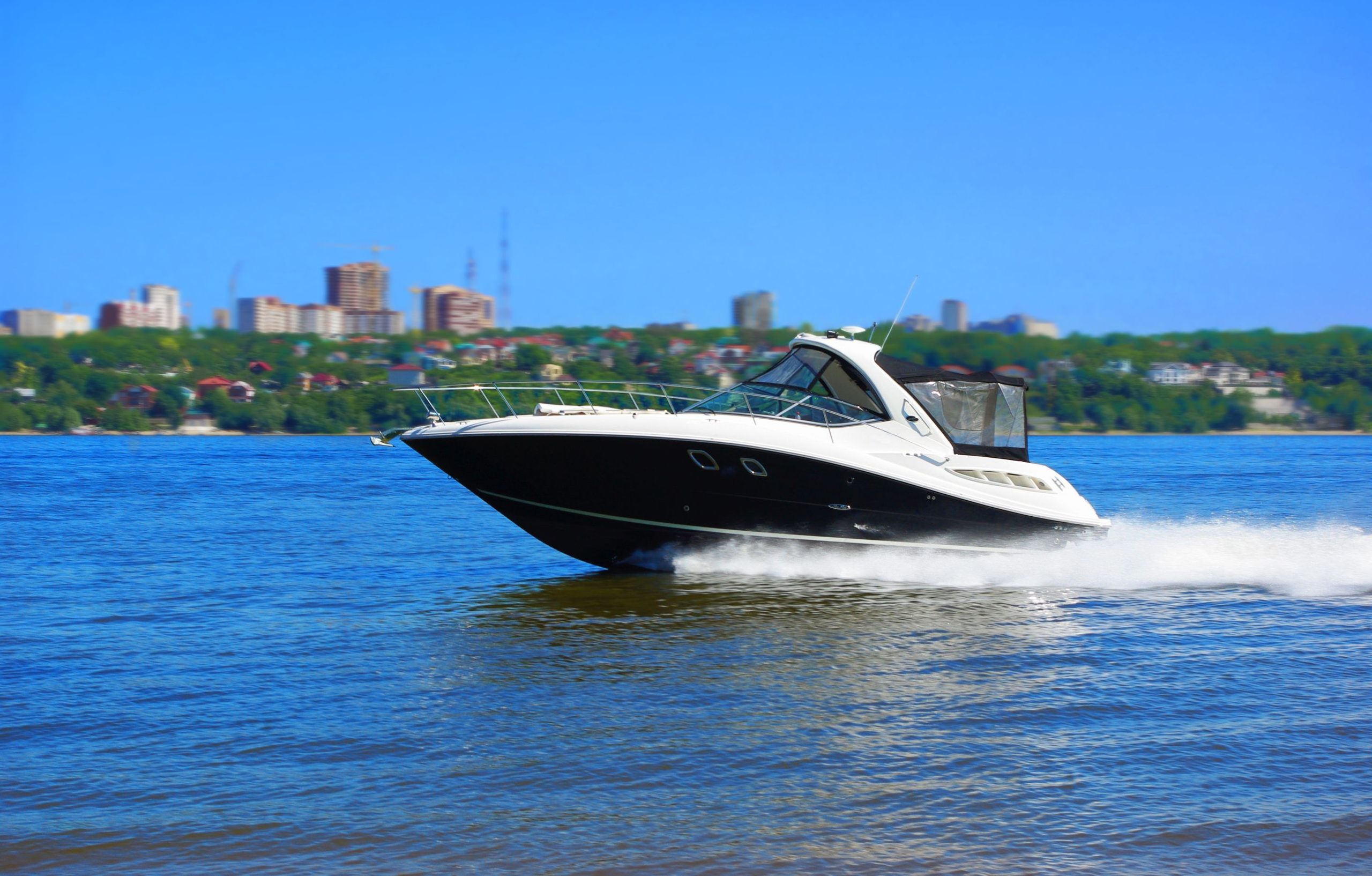 Tips for Buying Boats for Sale in Huntington Beach, CA