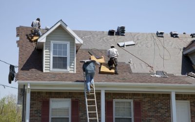 How Roofing Experts in Manitowoc, WI, Support Durable, Weather-Ready Properties